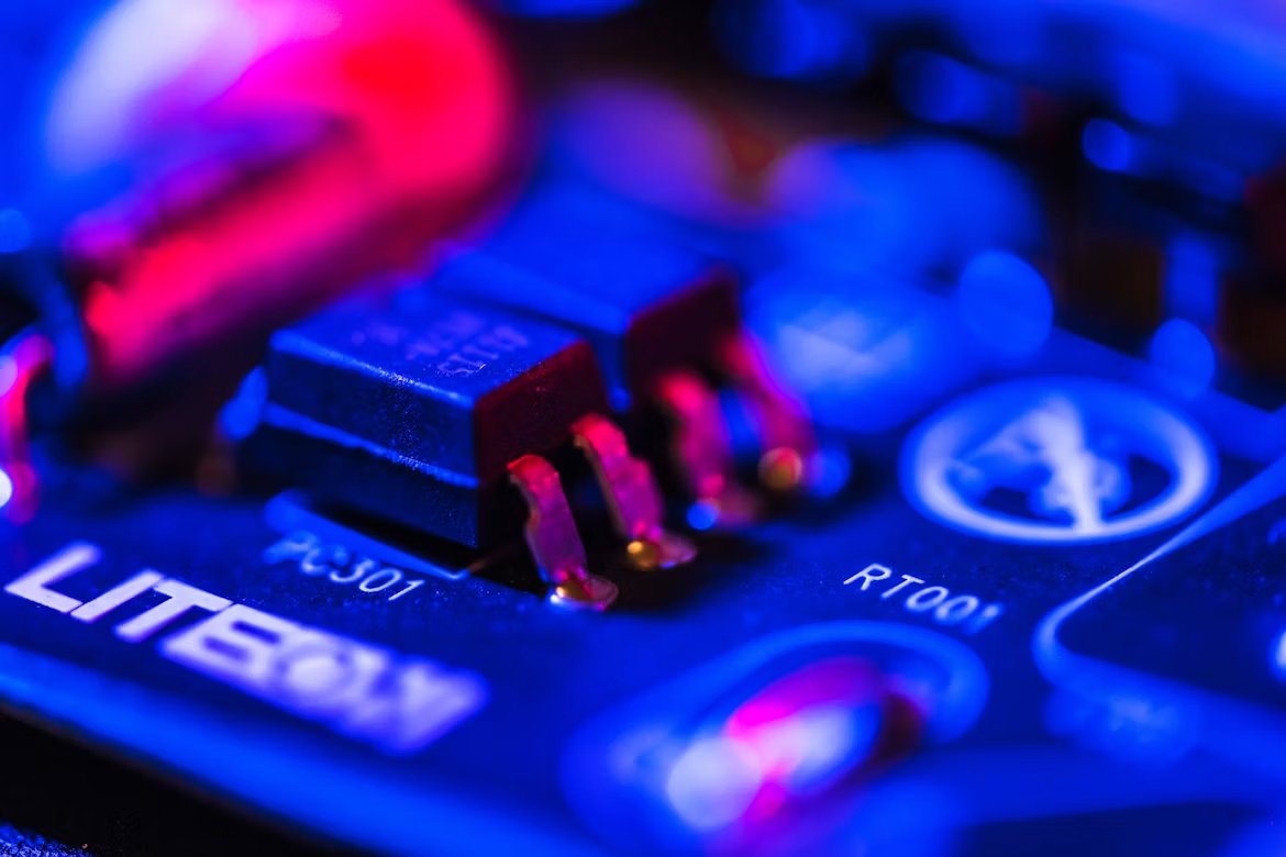 Strategies for competing during component shortages